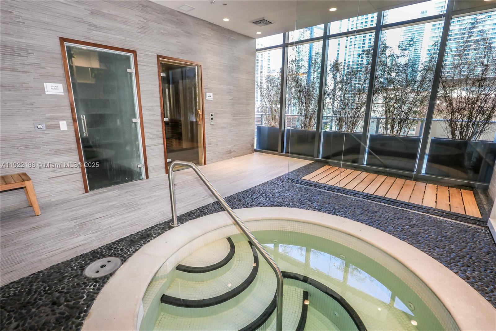 BRICKELL HEIGHTS EAST CON - Residential Lease