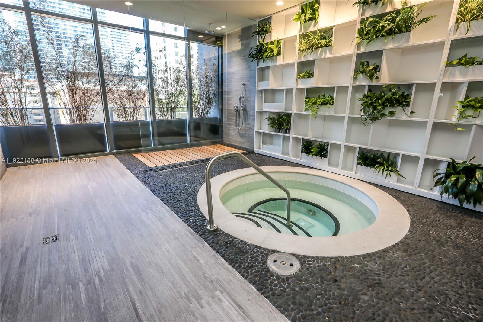 BRICKELL HEIGHTS EAST CON - Residential Lease