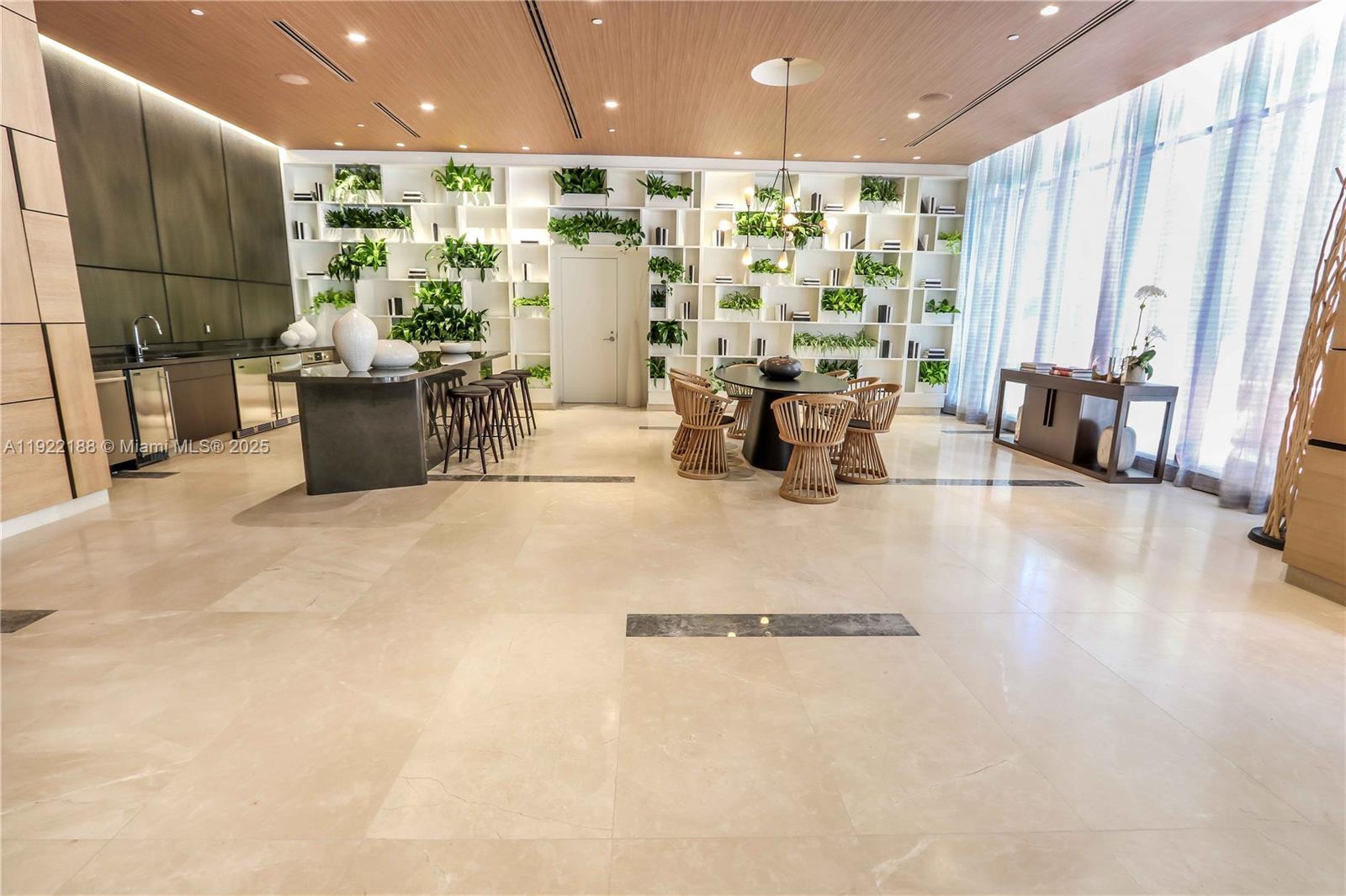 BRICKELL HEIGHTS EAST CON - Residential Lease