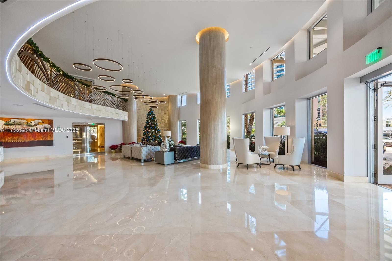 THE PINNACLE CONDO - Residential