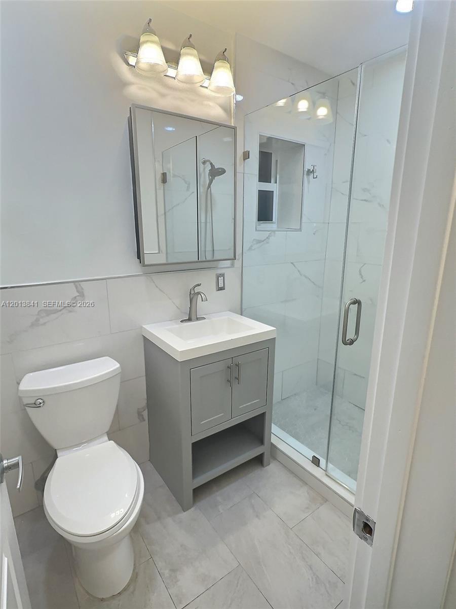 SUNRISE HARBOUR REV PL - Residential Lease