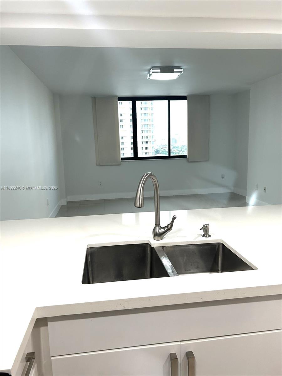 BRICKELL KEY II CONDO - Residential