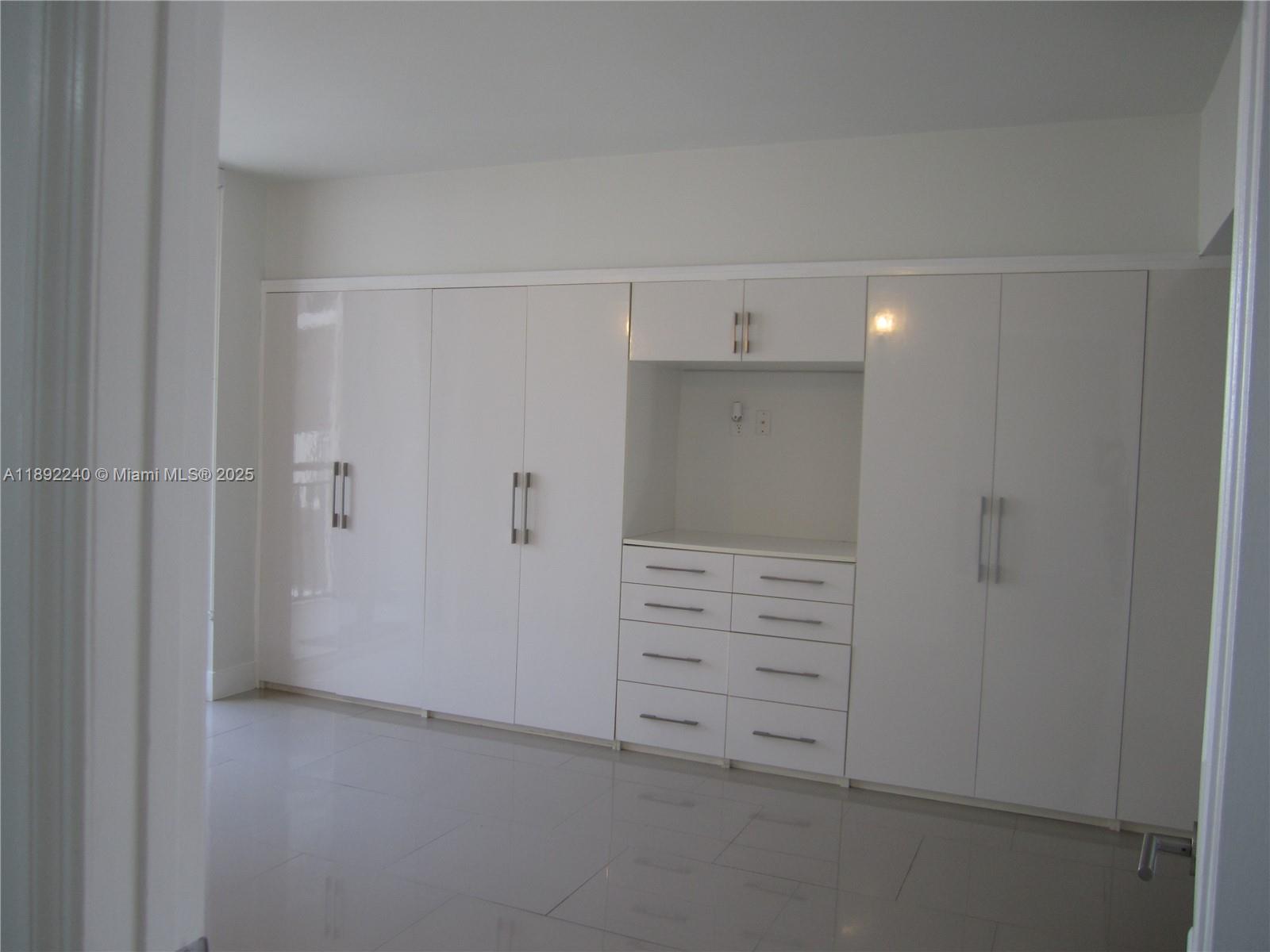 BRICKELL KEY II CONDO - Residential