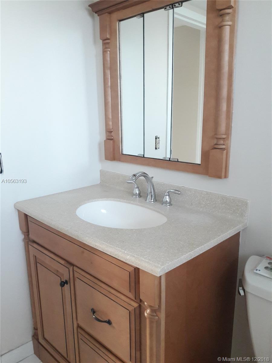 EL CONQUISTADOR NORTH CON - Residential Lease