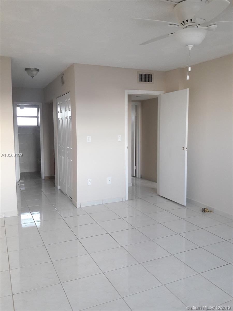 EL CONQUISTADOR NORTH CON - Residential Lease