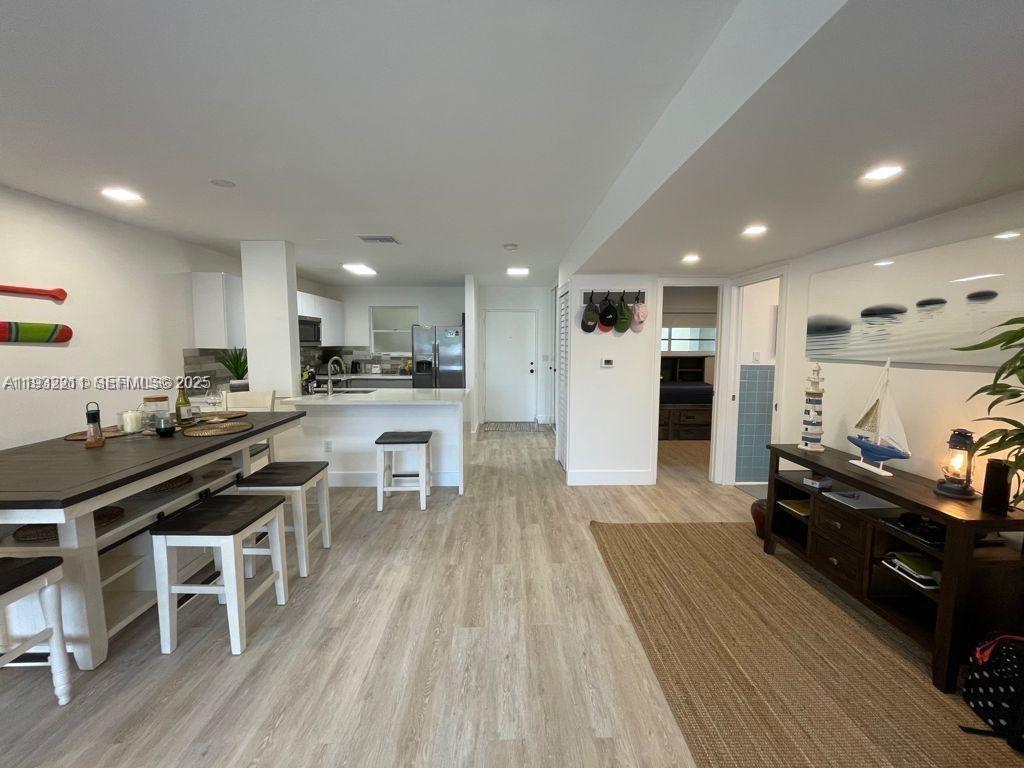 LA MAR BREEZE CONDO - Residential Lease