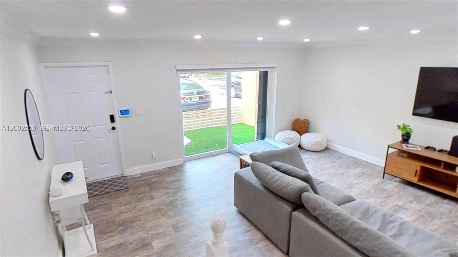 TARACOMA TOWNHOMES CONDO - Residential