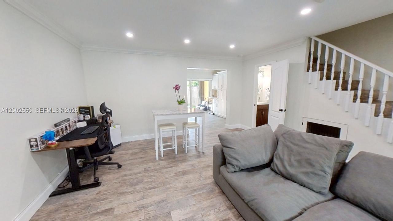 TARACOMA TOWNHOMES CONDO - Residential