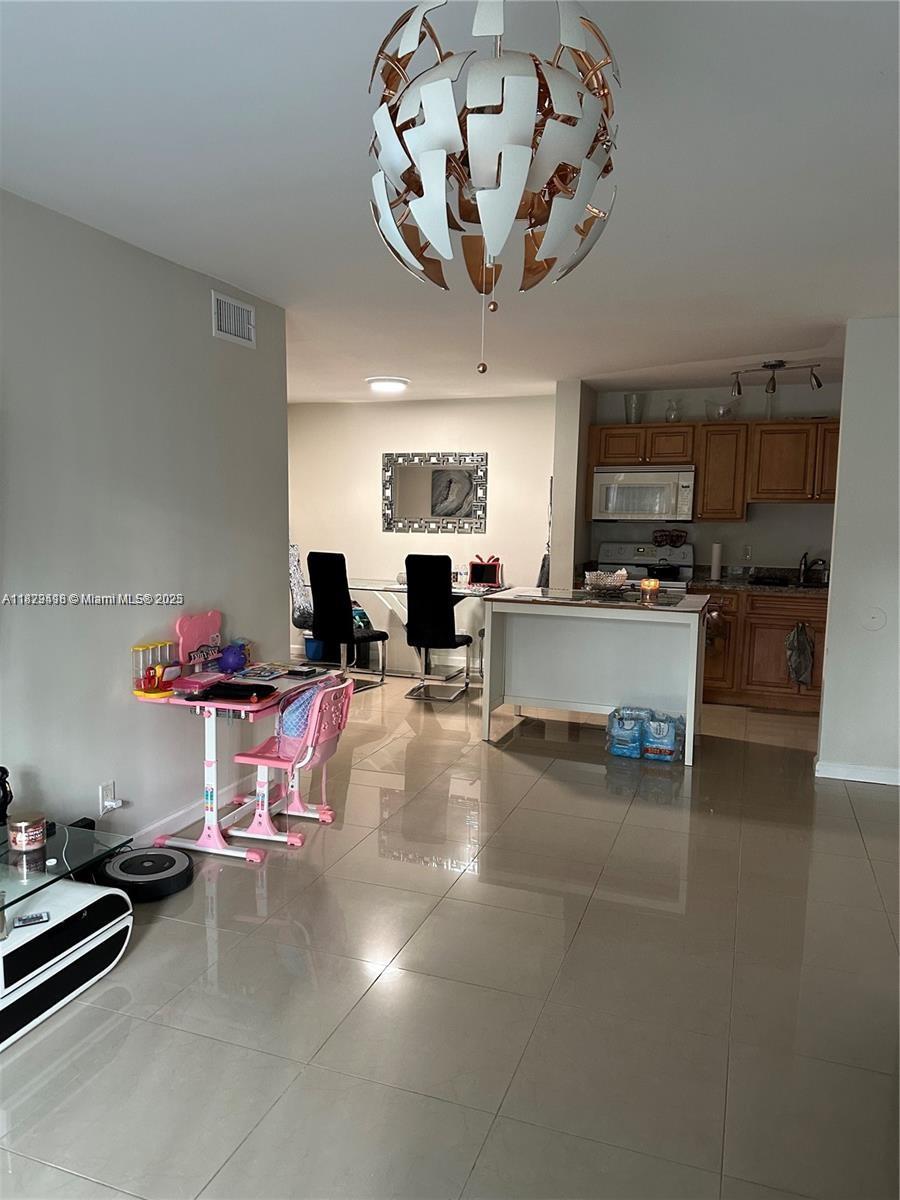 LAKES OF JACARANDA CONDO - Residential Lease