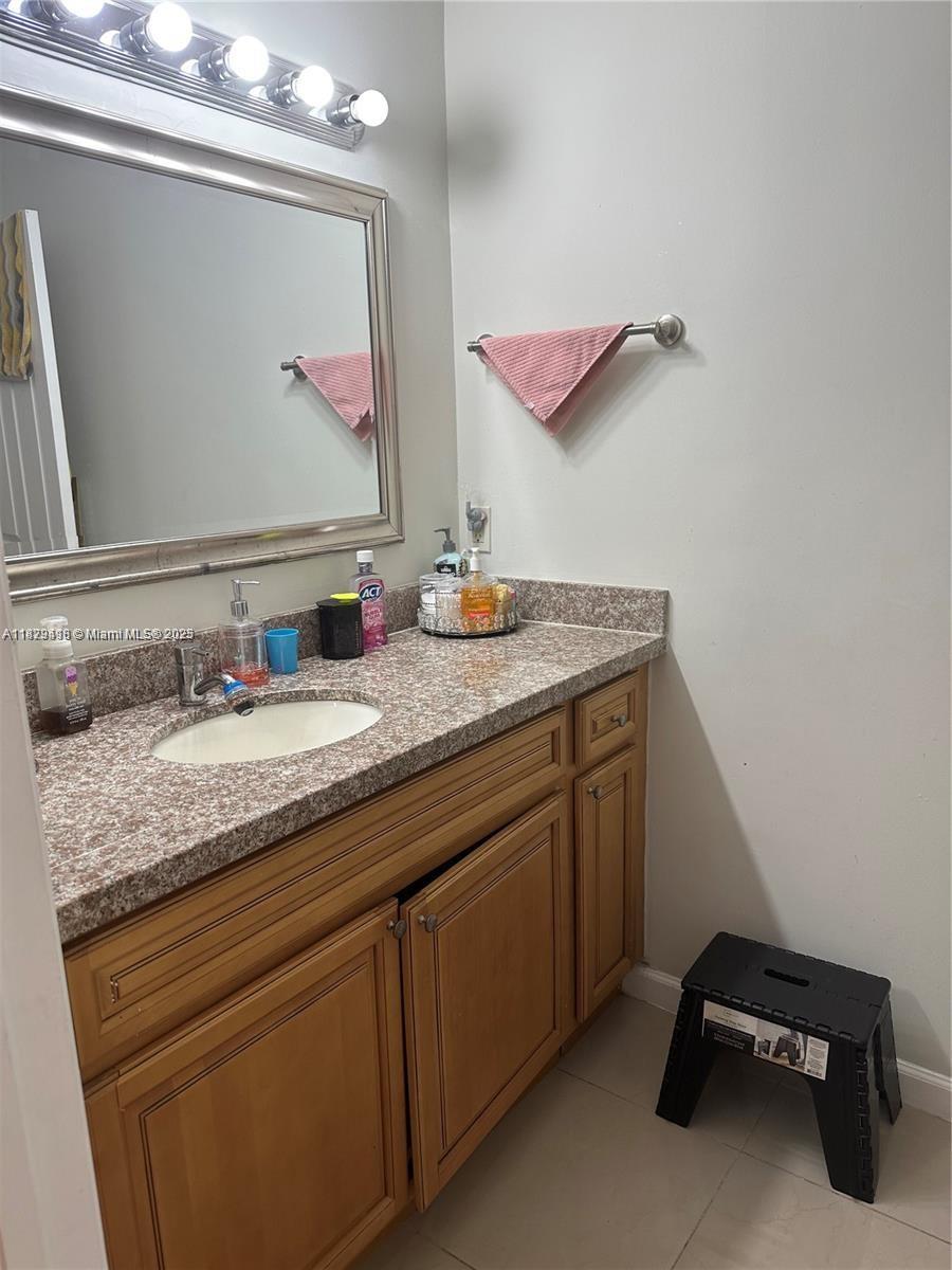 LAKES OF JACARANDA CONDO - Residential Lease