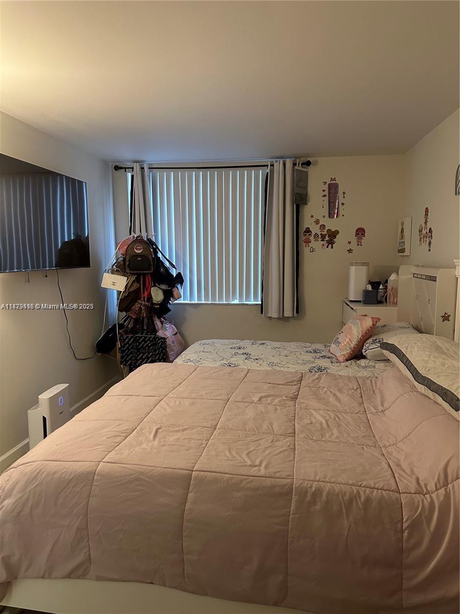 LAKES OF JACARANDA CONDO - Residential Lease