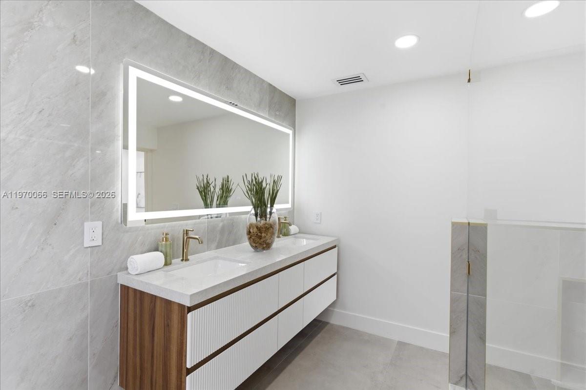 CORAL GATE SEC B - Residential