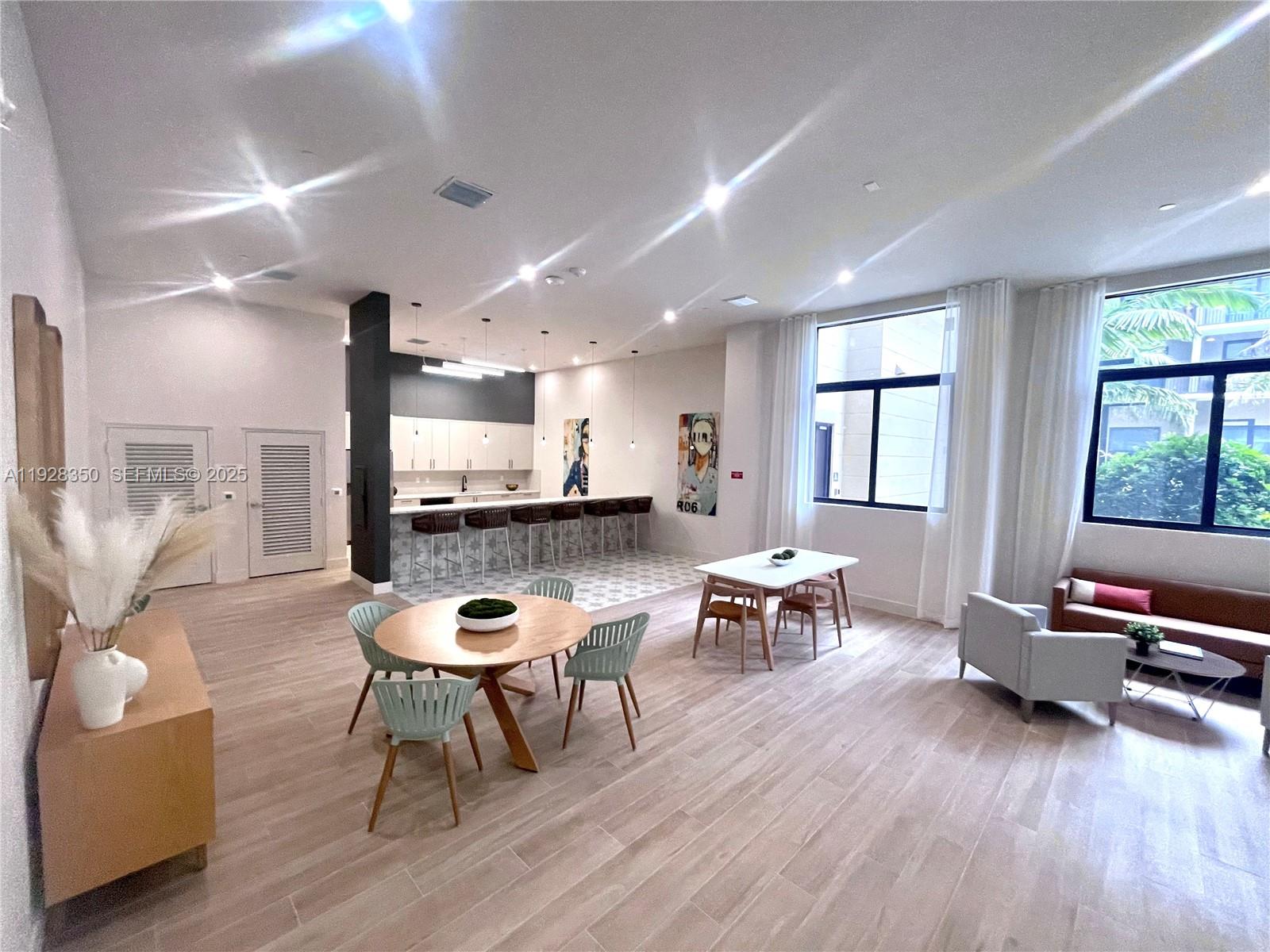 SEARS HOMELIFE - Residential Lease