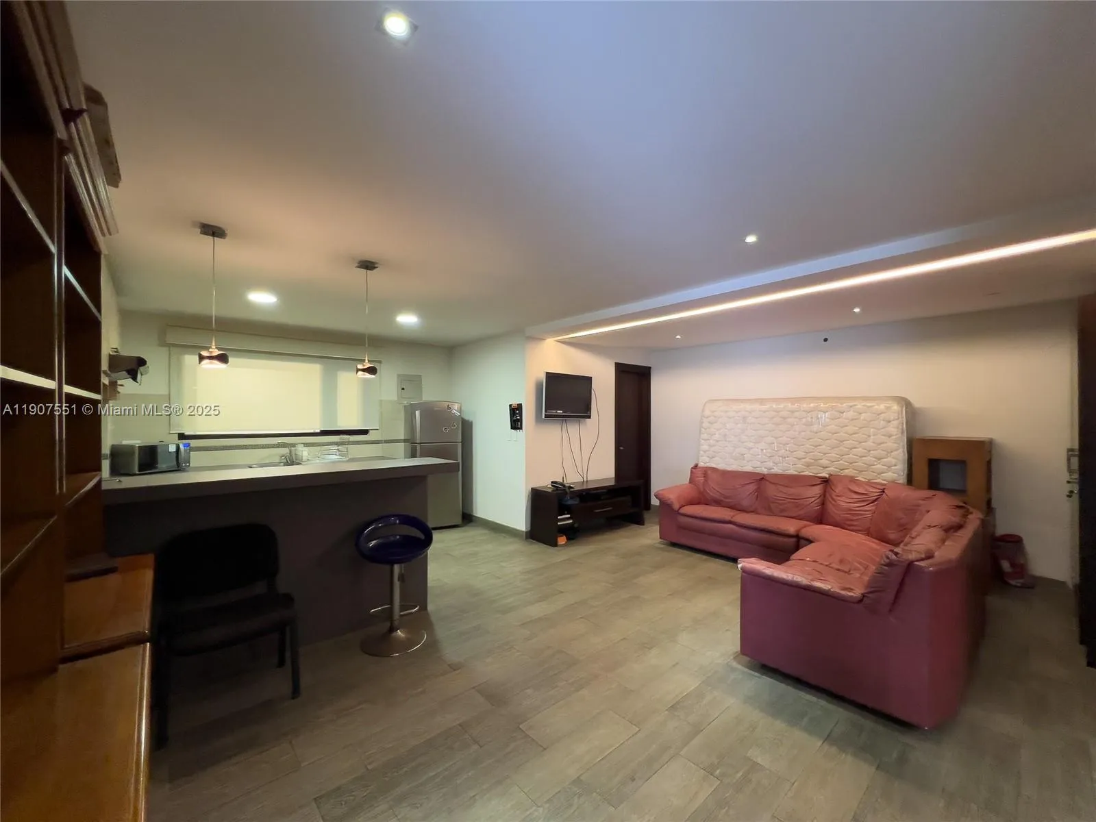 Ecuador, 8 Bedrooms Bedrooms, ,11 BathroomsBathrooms,Residential,Active,254327