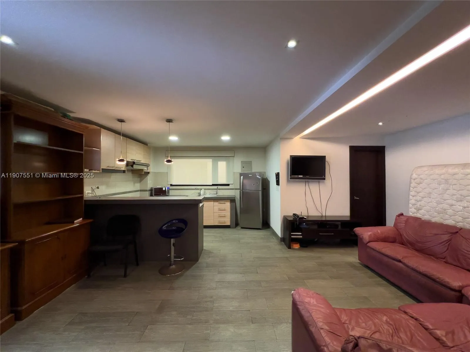 Ecuador, 8 Bedrooms Bedrooms, ,11 BathroomsBathrooms,Residential,Active,254327