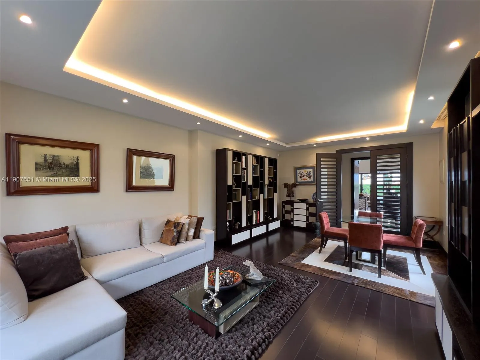 Ecuador, 8 Bedrooms Bedrooms, ,11 BathroomsBathrooms,Residential,Active,254327