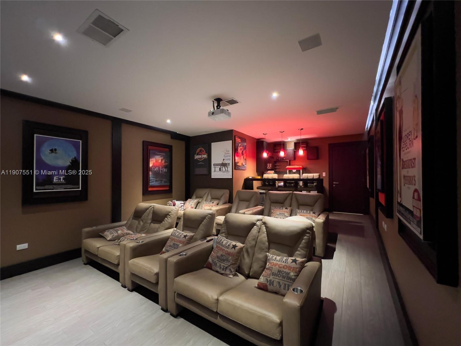 Rincon Del Valle - Residential