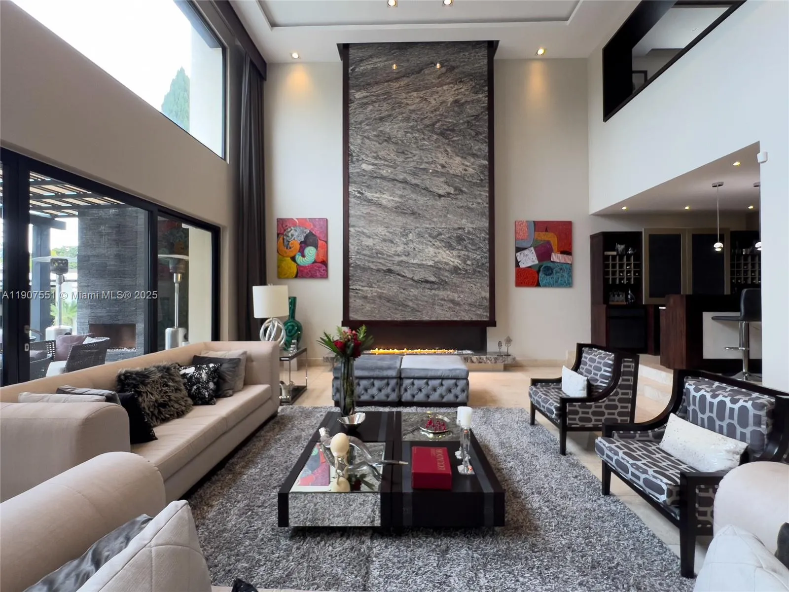 Ecuador, 8 Bedrooms Bedrooms, ,11 BathroomsBathrooms,Residential,Active,254327