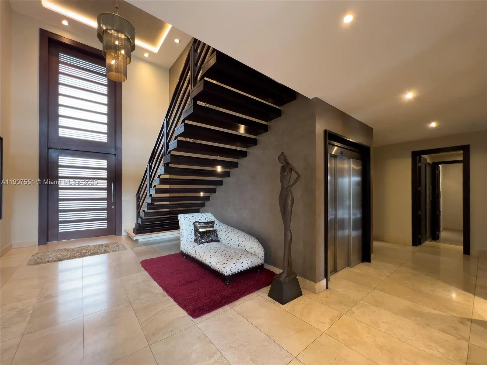 Ecuador, 8 Bedrooms Bedrooms, ,11 BathroomsBathrooms,Residential,Active,254327