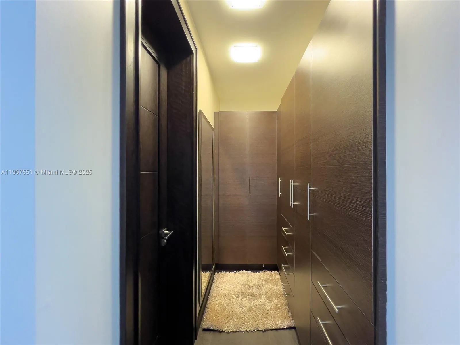 Ecuador, 8 Bedrooms Bedrooms, ,11 BathroomsBathrooms,Residential,Active,254327