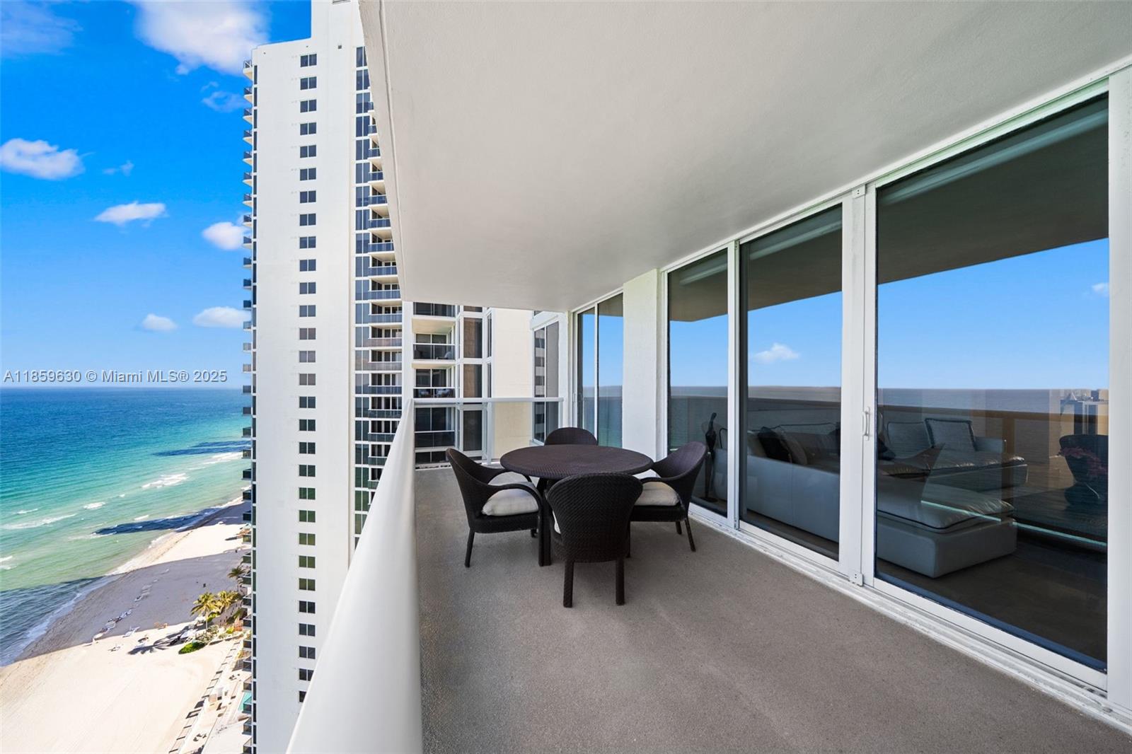 19111 Collins Ave 2704
