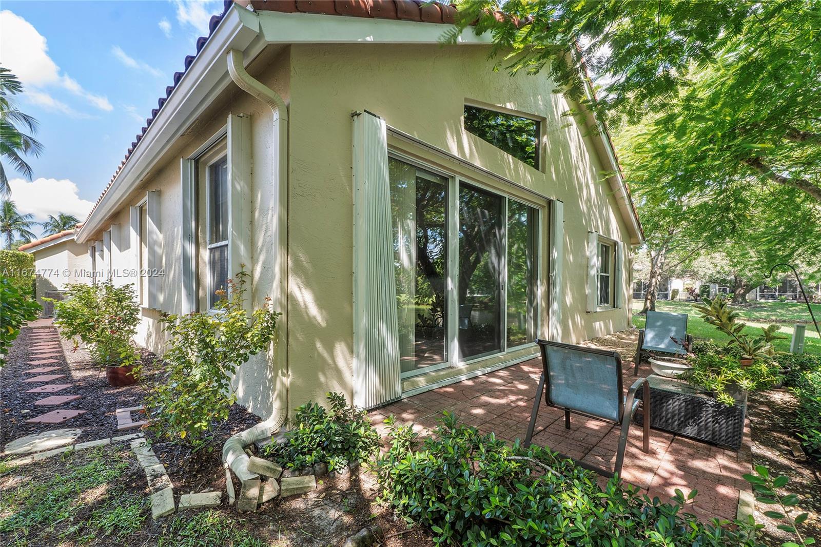 INDIAN SPRING 7 - Residential