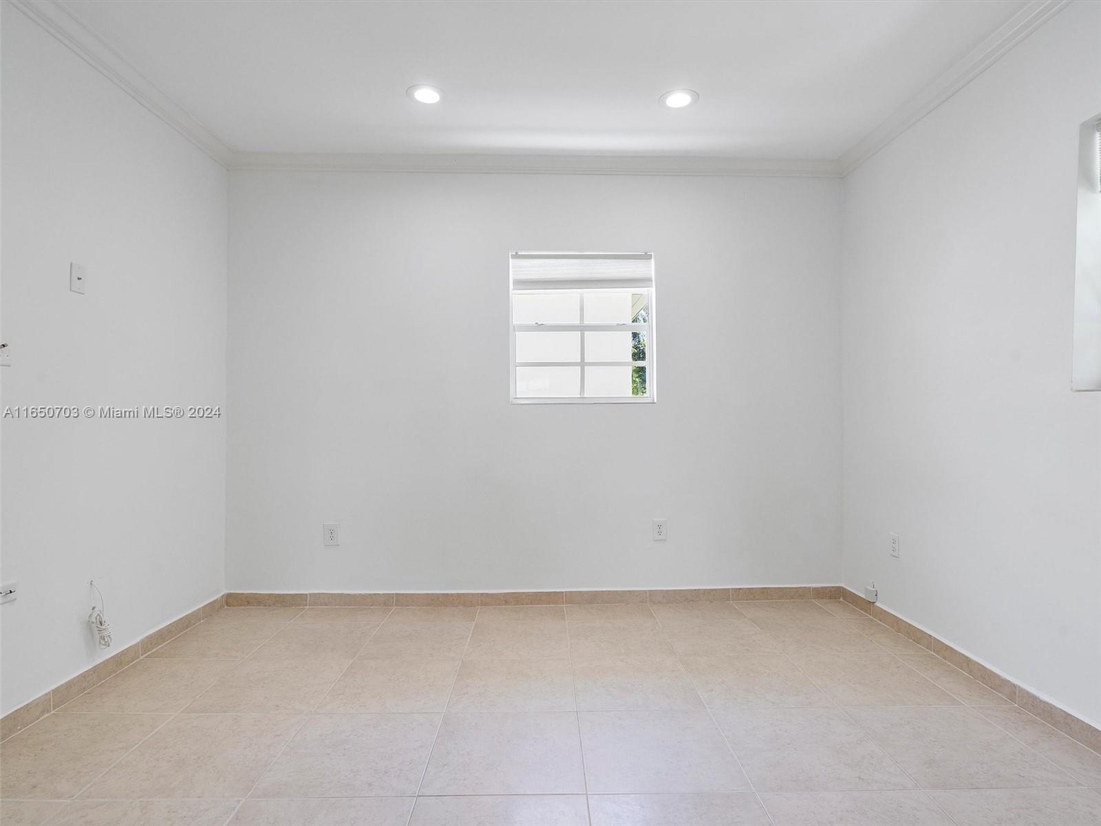 CG RIVIERA SEC 3 REV - Residential Lease