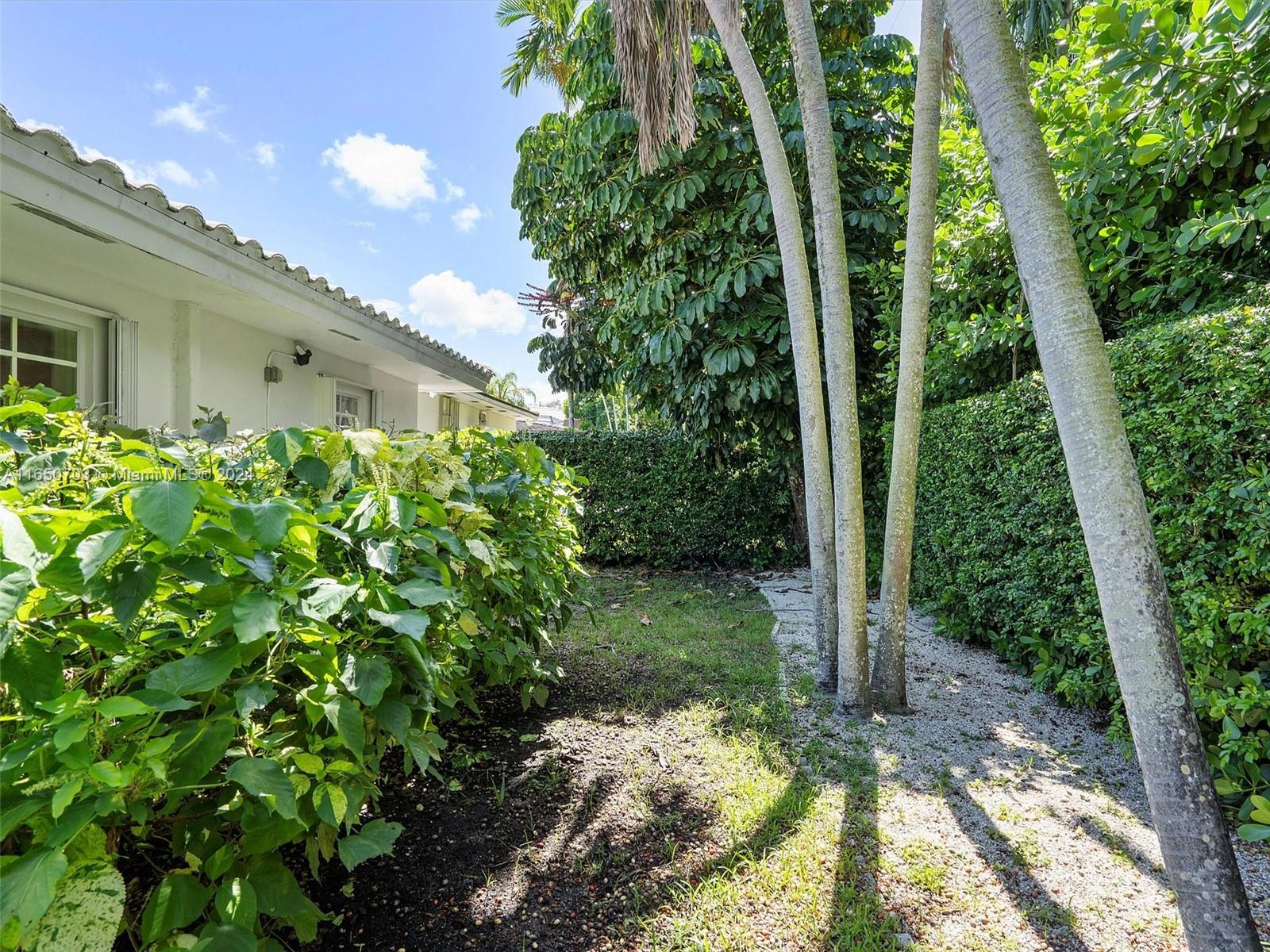 CG RIVIERA SEC 3 REV - Residential Lease