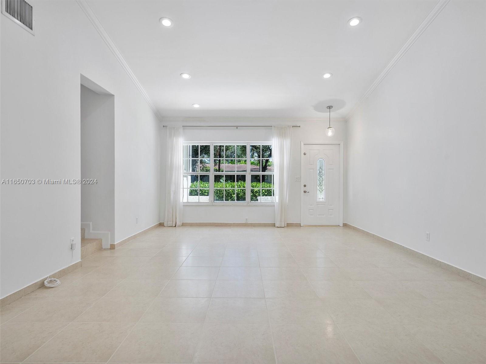 CG RIVIERA SEC 3 REV - Residential Lease