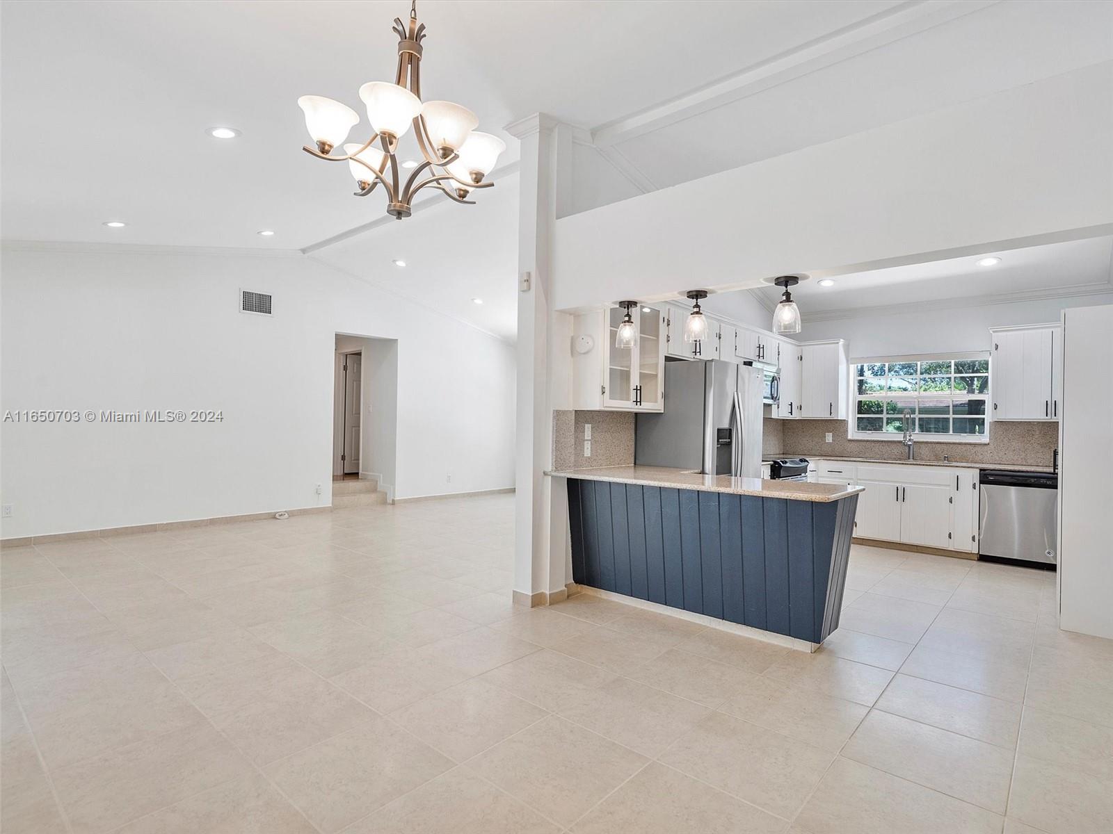 CG RIVIERA SEC 3 REV - Residential Lease