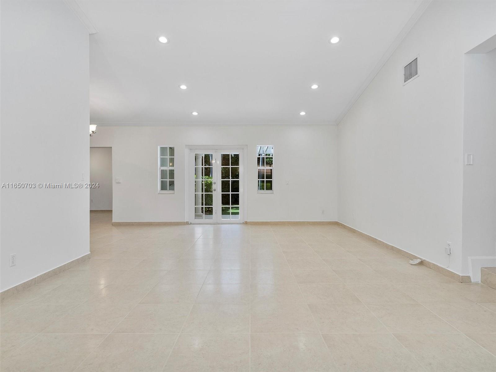 CG RIVIERA SEC 3 REV - Residential Lease