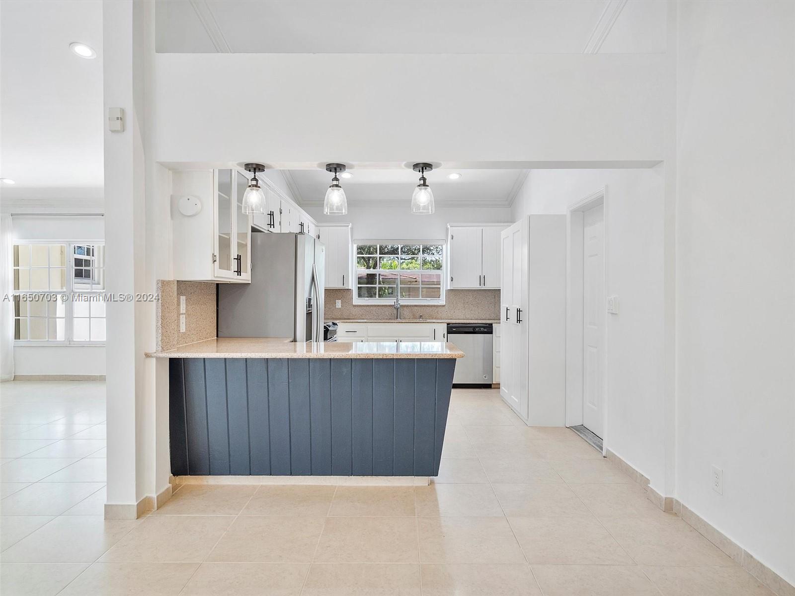 CG RIVIERA SEC 3 REV - Residential Lease