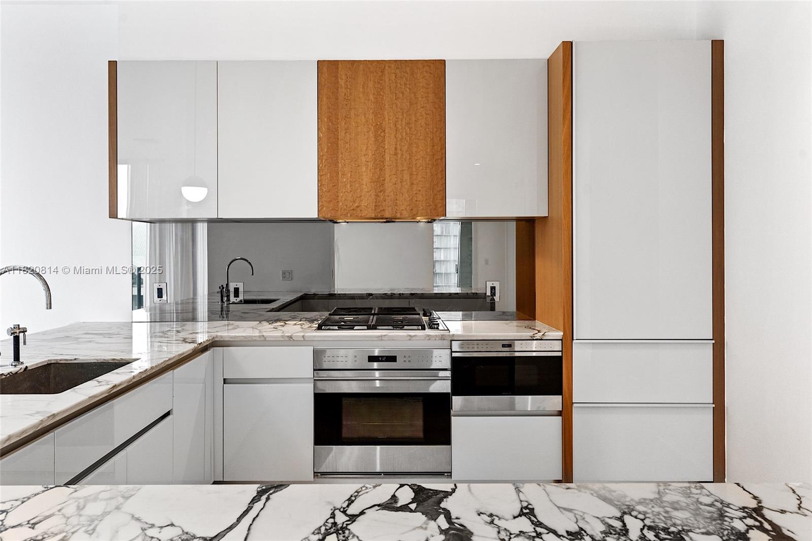 CLUB RESIDENCES AT PARK G - Residential Lease
