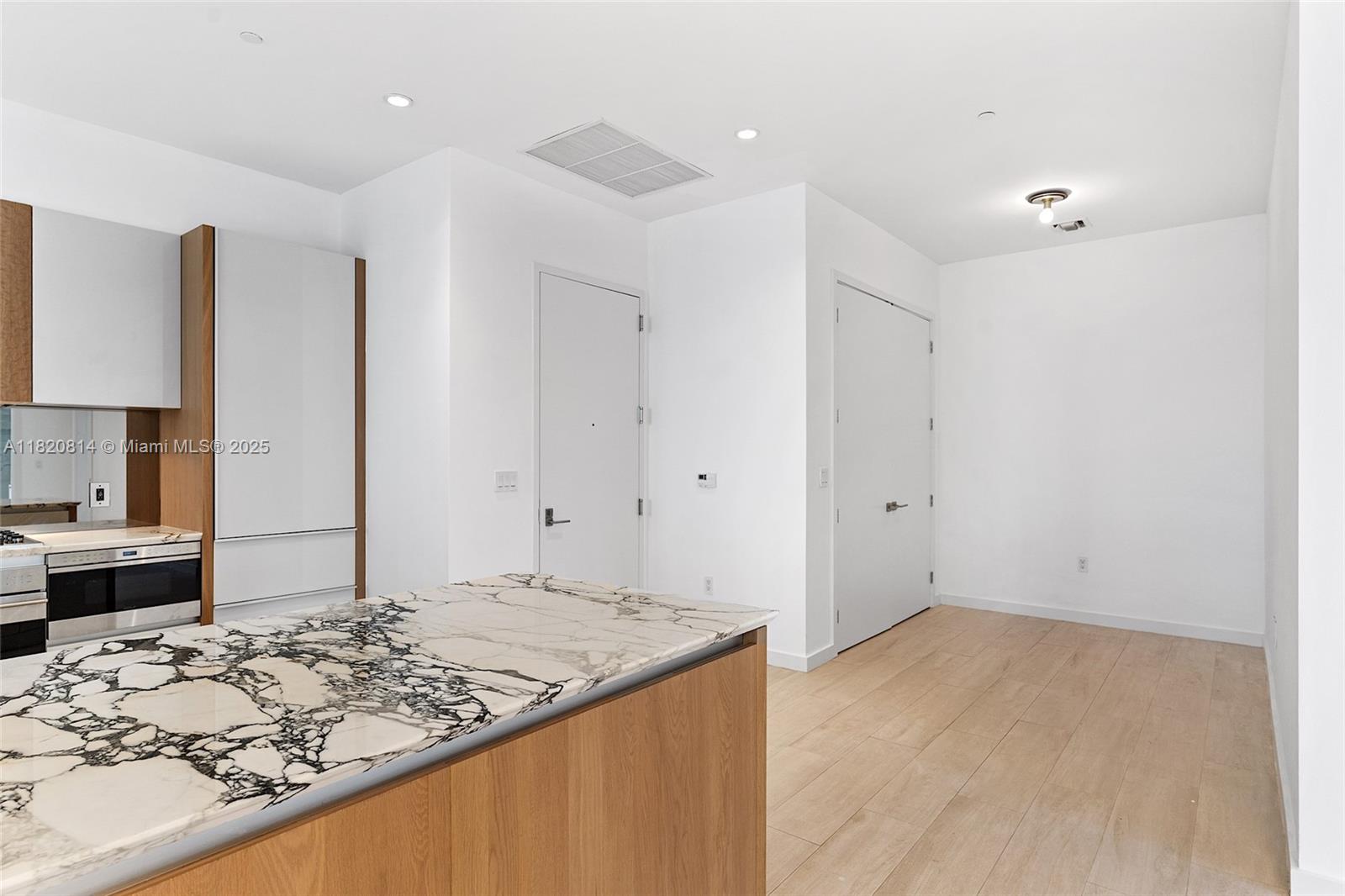 CLUB RESIDENCES AT PARK G - Residential Lease