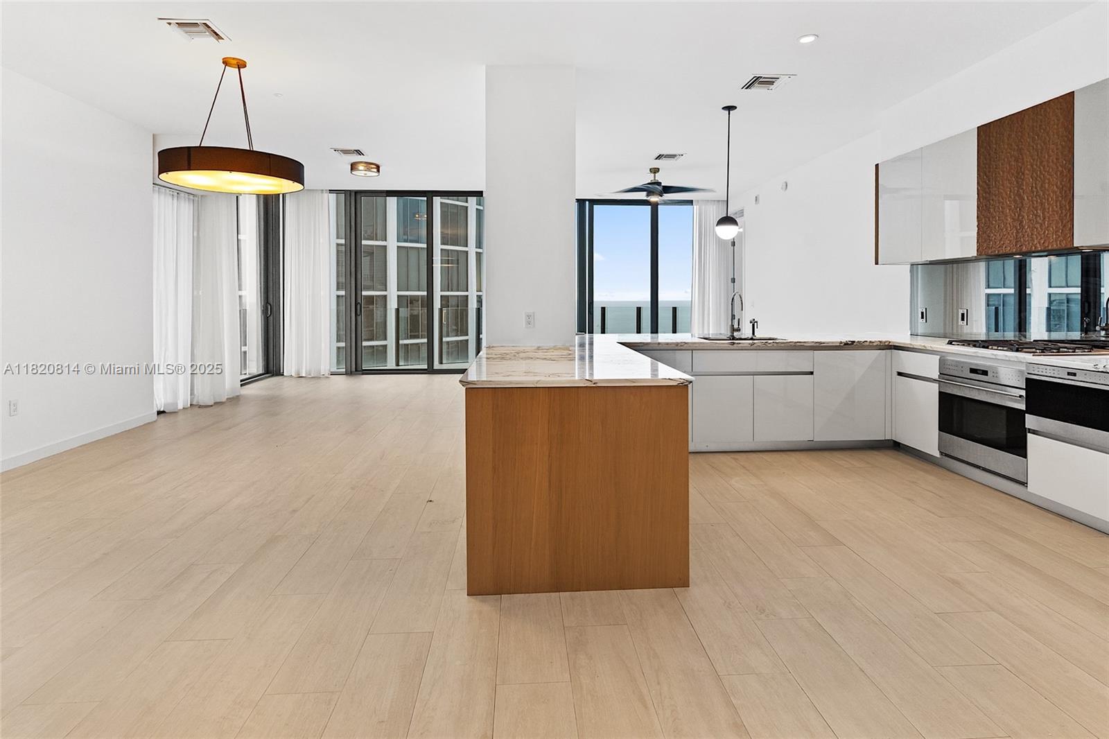 CLUB RESIDENCES AT PARK G - Residential Lease