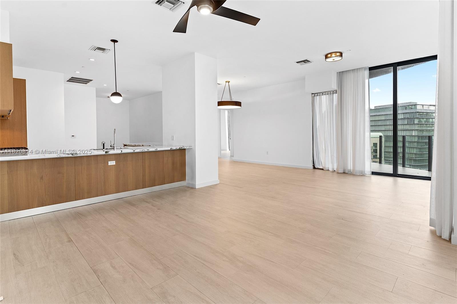 CLUB RESIDENCES AT PARK G - Residential Lease