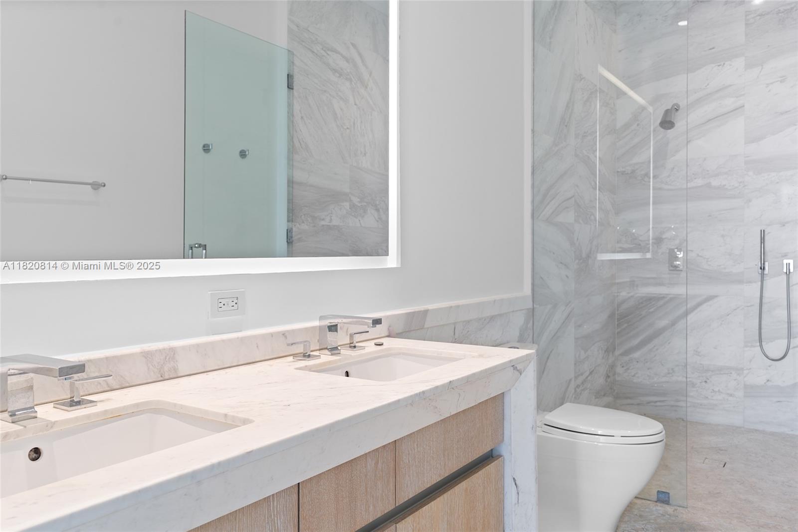 CLUB RESIDENCES AT PARK G - Residential Lease