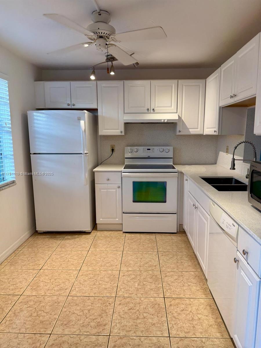 Photo of 401 SE 3rd St #106, Dania Beach, FL 33004 (MLS # A11751119)