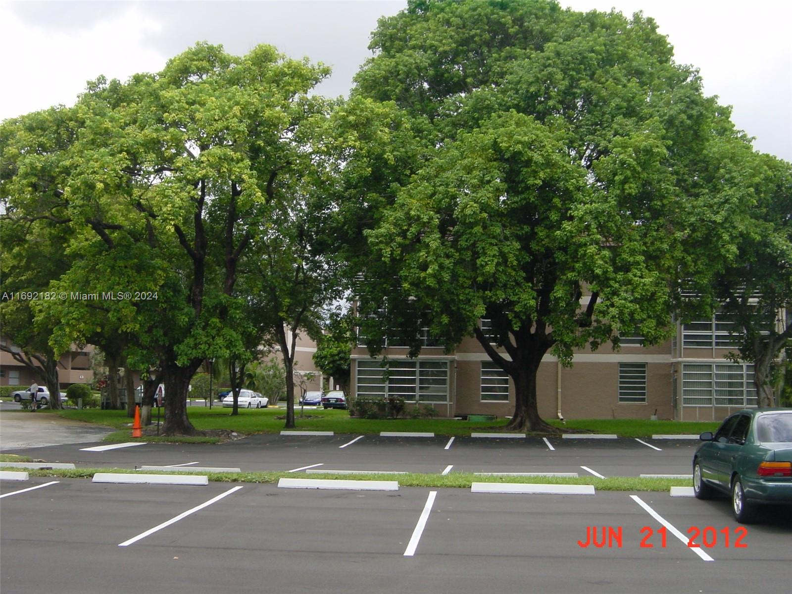 SANDS POINT CONDOMINIUM V - Residential Lease