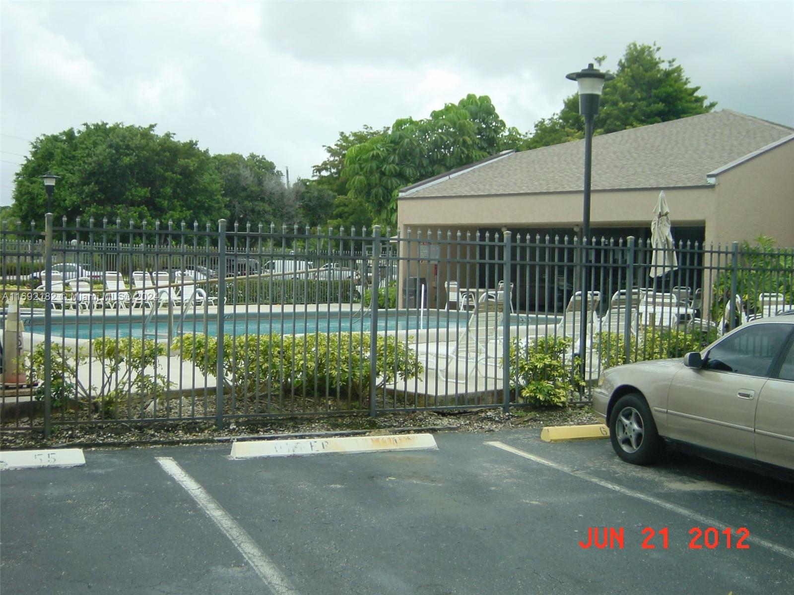 SANDS POINT CONDOMINIUM V - Residential Lease