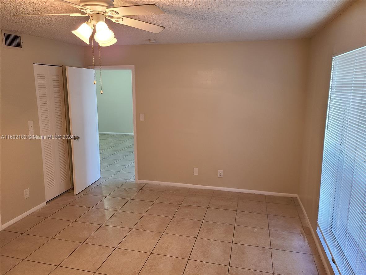 SANDS POINT CONDOMINIUM V - Residential Lease