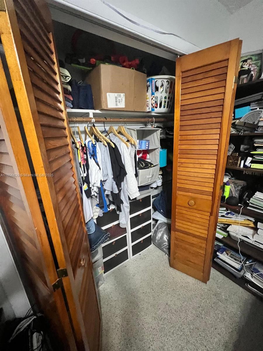 INDUSTRIAL CENTER - Residential Income