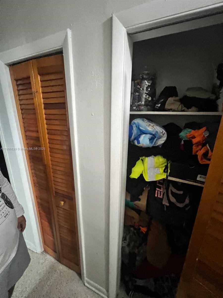 INDUSTRIAL CENTER - Residential Income