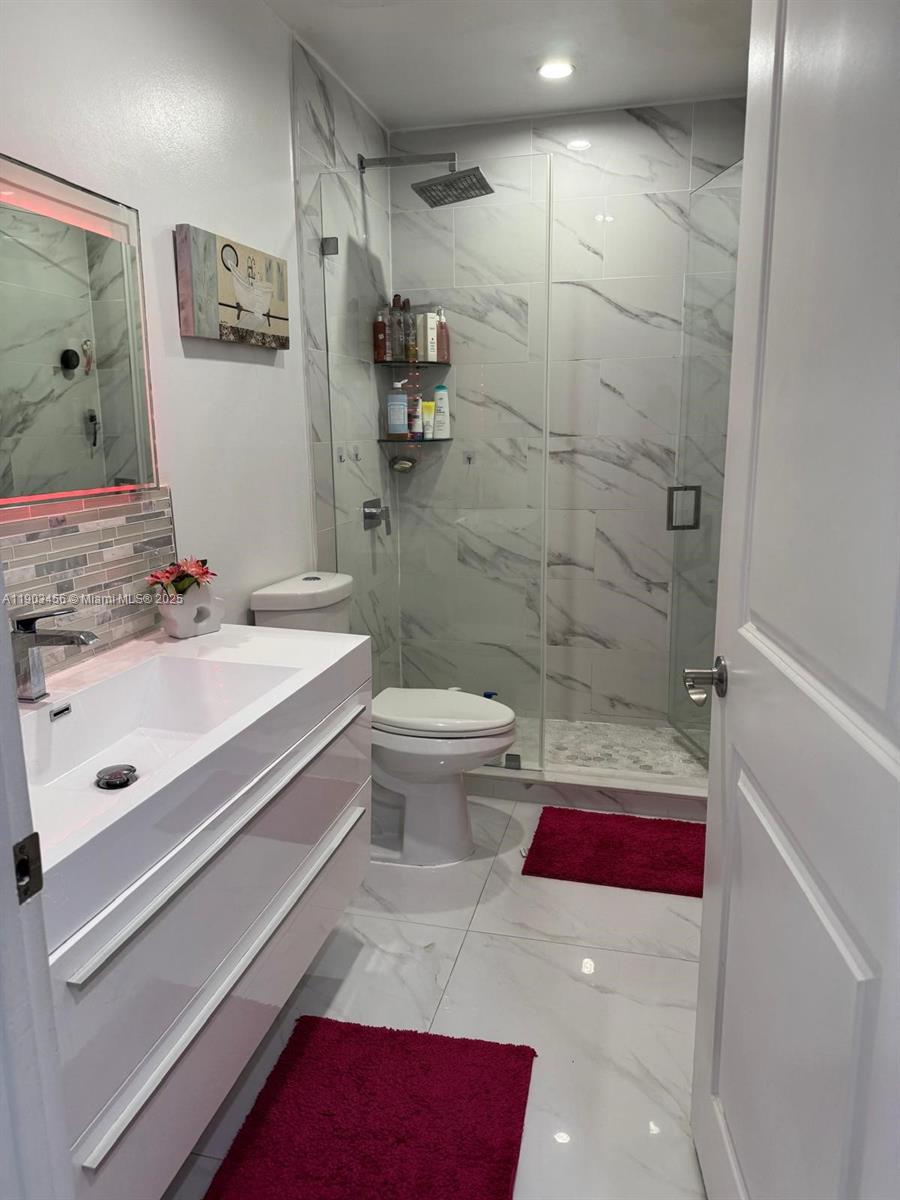 PRINCETONIAN BY THE PARK - Residential