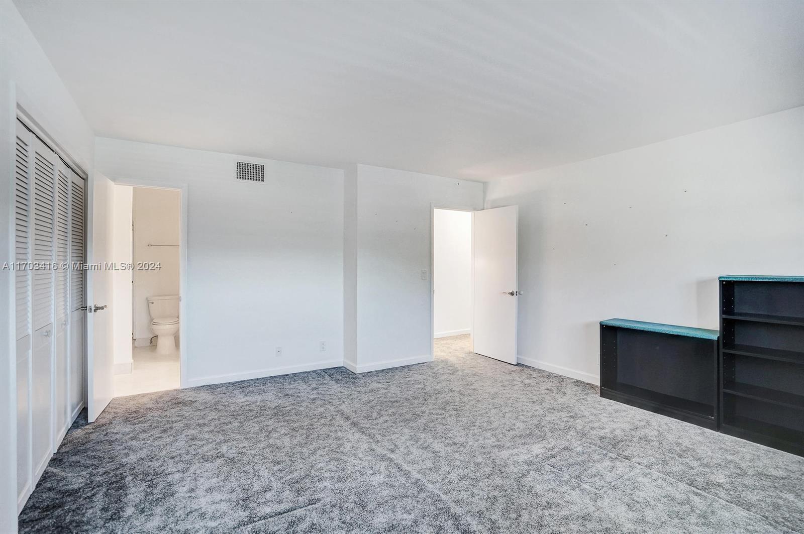 VERSAILLES VILLAS - Residential
