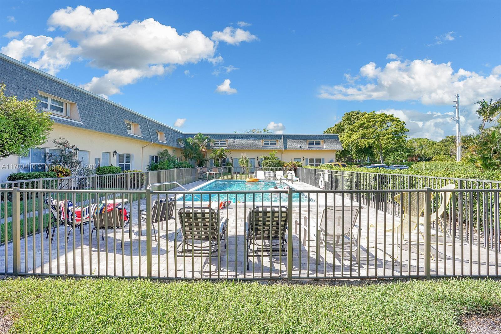 VERSAILLES VILLAS - Residential