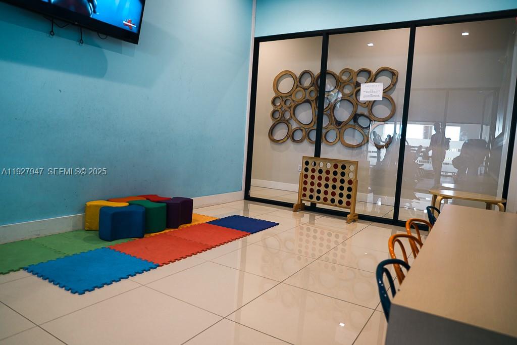 AQUABELLA SECTION ONE - Residential Lease