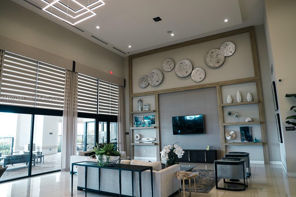 AQUABELLA SECTION ONE - Residential Lease