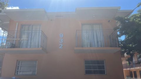 932 NW 5th St Miami FL 33128