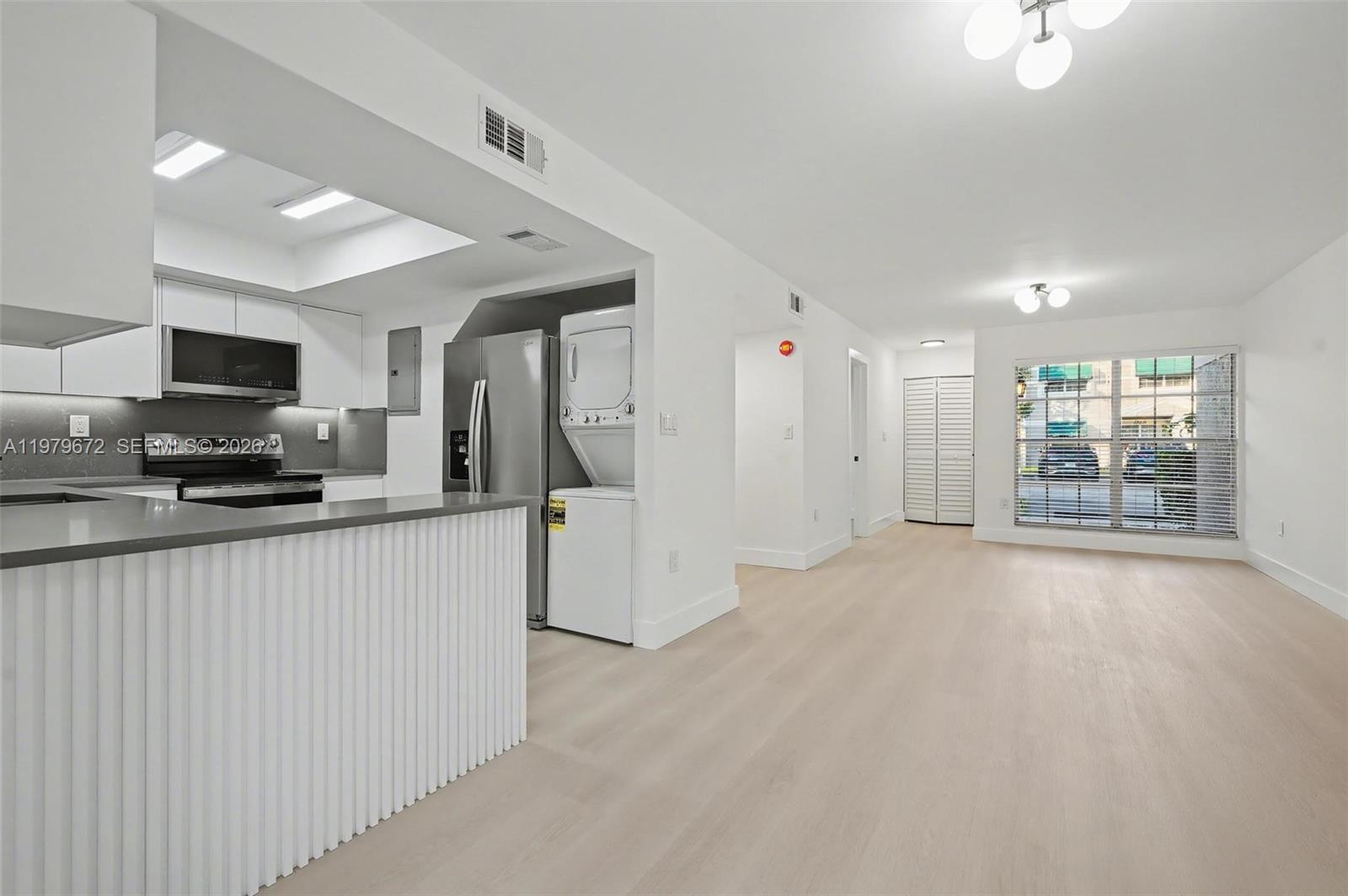 FLAMINGO LAKES TOWNHOUSE - Residential